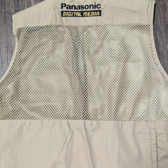 Vintage Panasonic media vest with padded shoulders and pockets - Picture 3 of 3